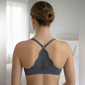 Victoria's Secret Lace Back Bralette - Gray Size 32DDD/G70
